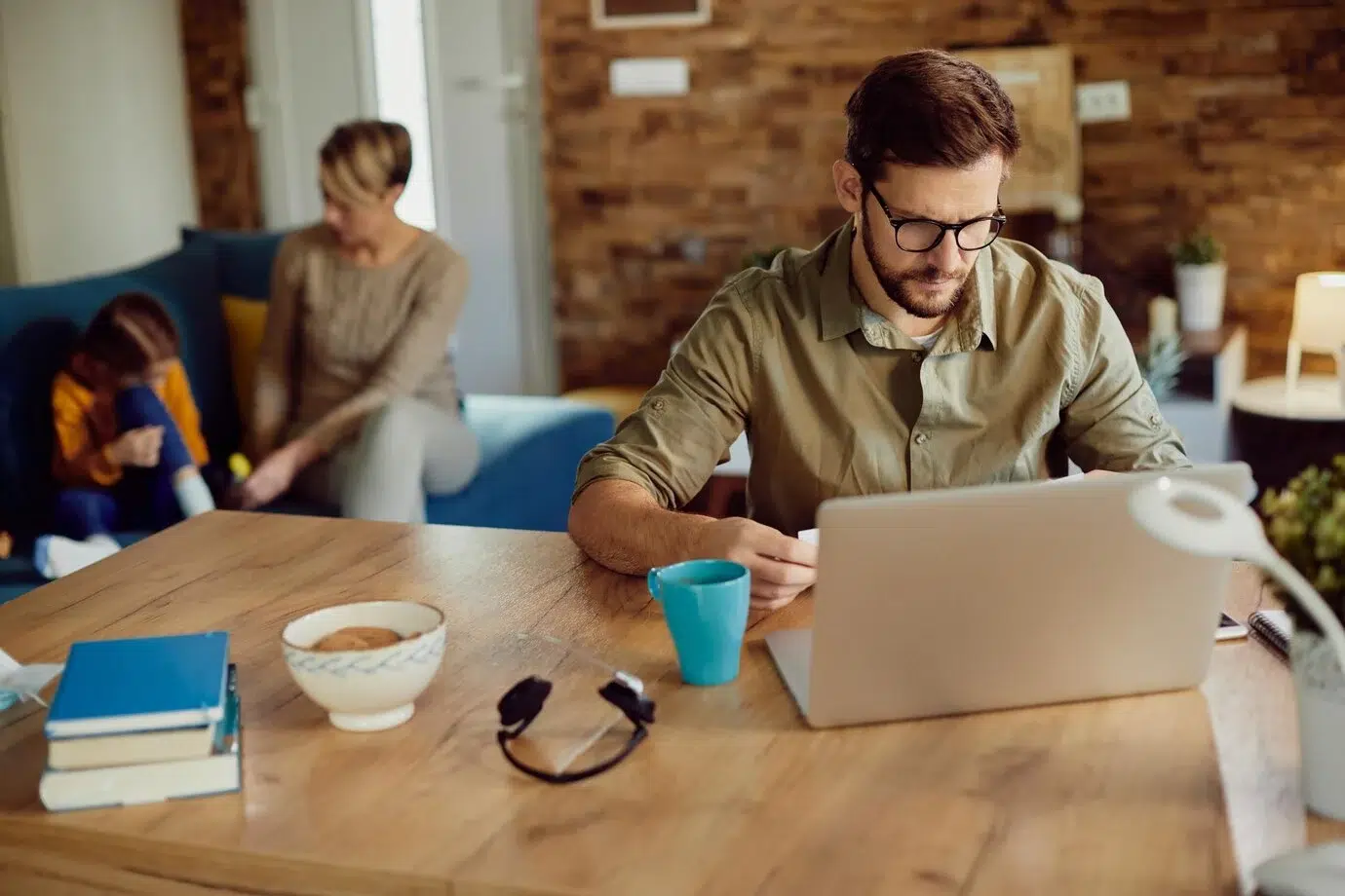 trabajo de marketing digital desde casa sin experiencia